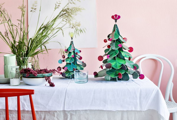 Papierskulptur 'Baum &amp; Eichhörnchen-Set'