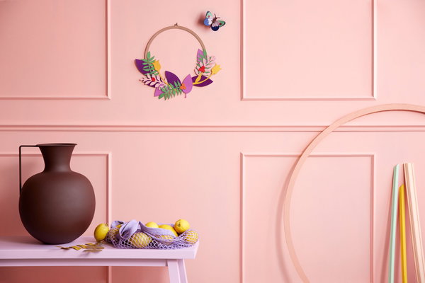 Wanddeko Papier 'Blumiger Schmetterling'