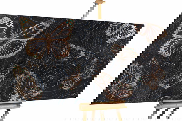 A unique piece for your four walls