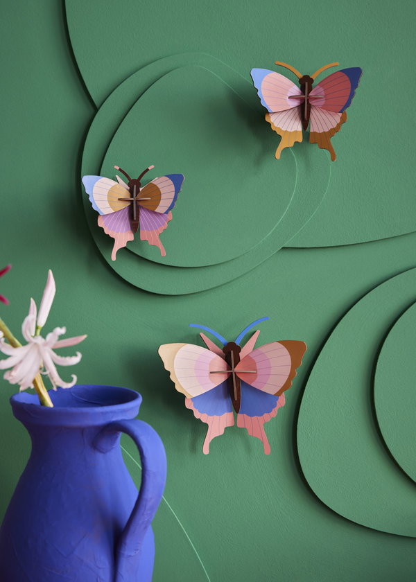 Wanddeko Papier 'Gedämpftes Flügel-Trio'