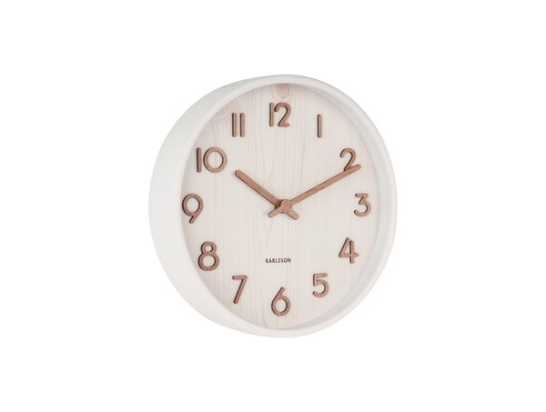 Horloge murale au design minimaliste