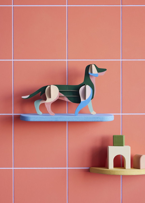 Papierskulptur 'Leuchtender Hund'