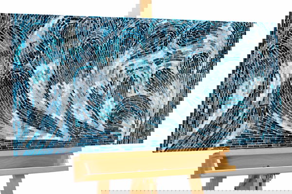 Schmuckstück aus schimmernden Glas