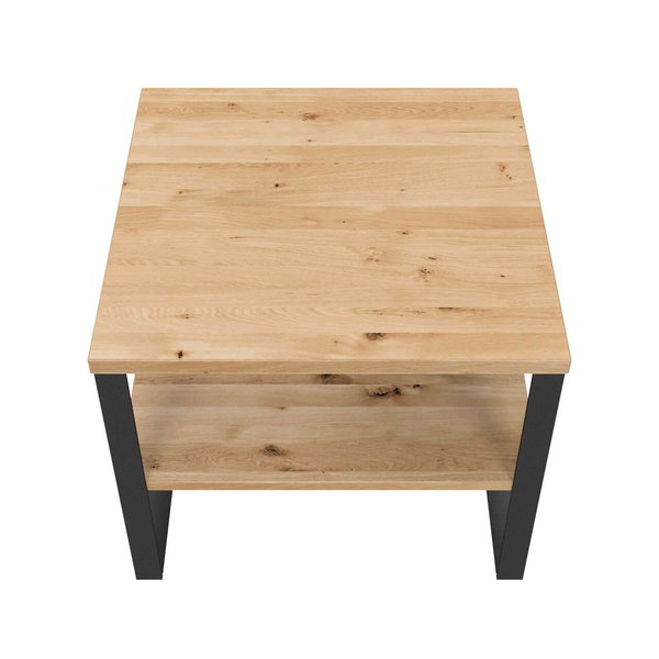Zusammenspiel aus warmen Holz und kühlen Stahl