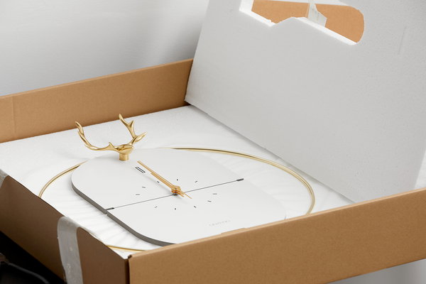 Minimalistische Wanduhr