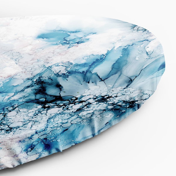 Rundes Bild 'Icy Petal Drift'