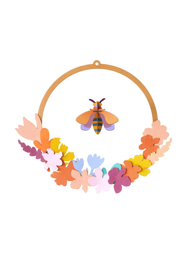 Scultura da parete in cartone 'Bee Floral Wreath'