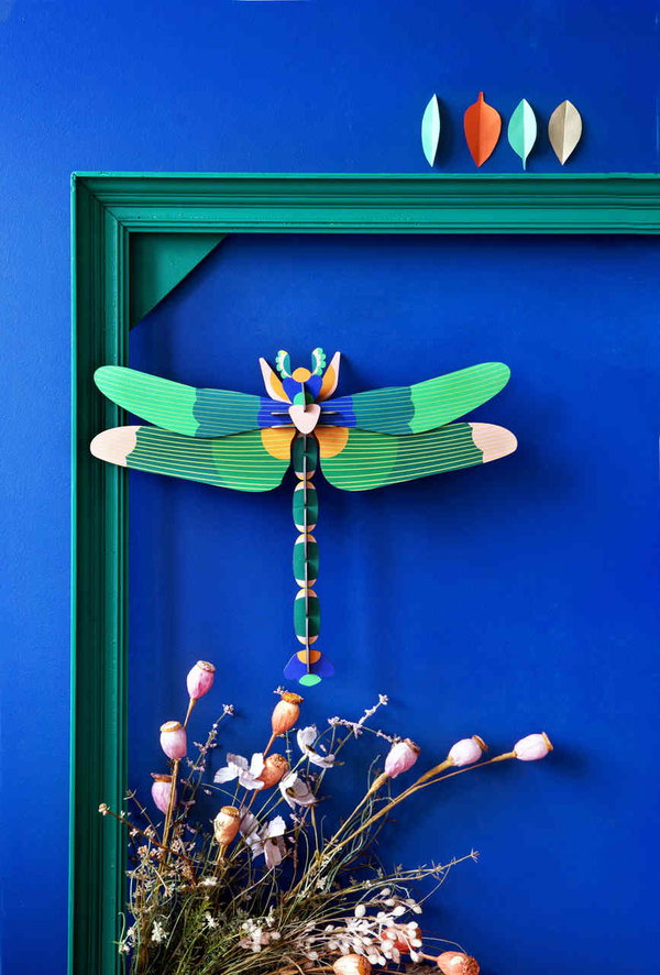 Scultura da parete in cartone 'Green Dragonfly Decor'