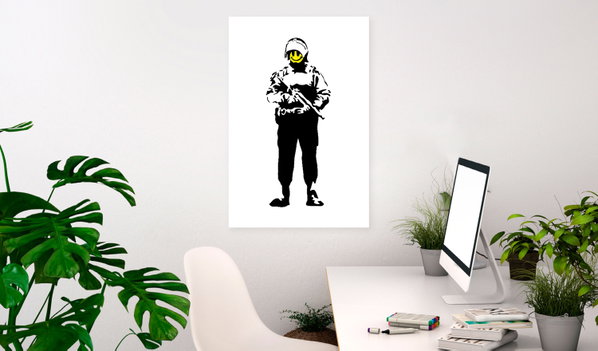 Impression sur toile 'Smiling Policeman Vertical'
