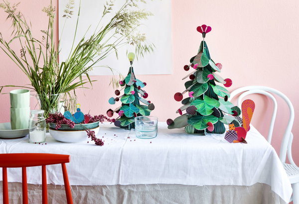 Papierskulptur 'Baum &amp; Eichhörnchen-Set'