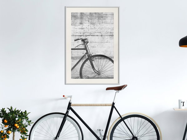 Poster 'Bicycle Leaning Against the Wall'