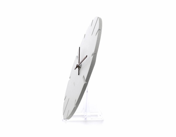 Design Wanduhr 'THE PROFOUND.'