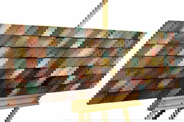 Traditionellt konstverk av trä