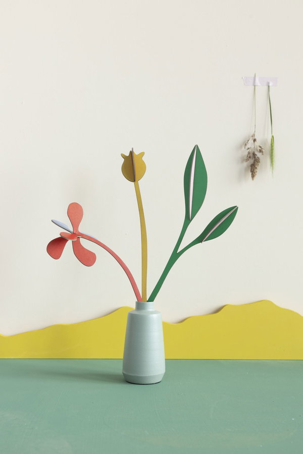 Papierskulptur 'Minimalistische Blüte'