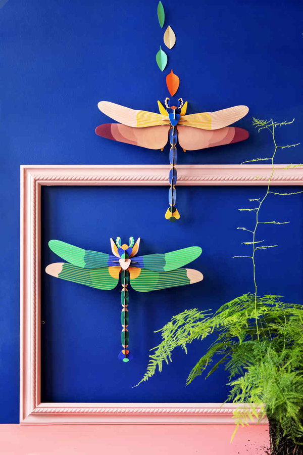 Scultura da parete in cartone 'Green Dragonfly Decor'