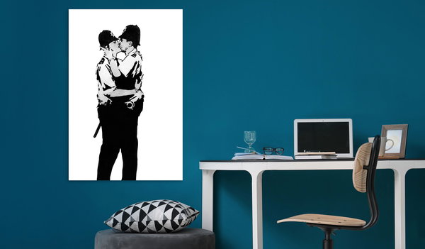 Kunstdruck auf Leinwand 'Kissing Coppers Vertical'
