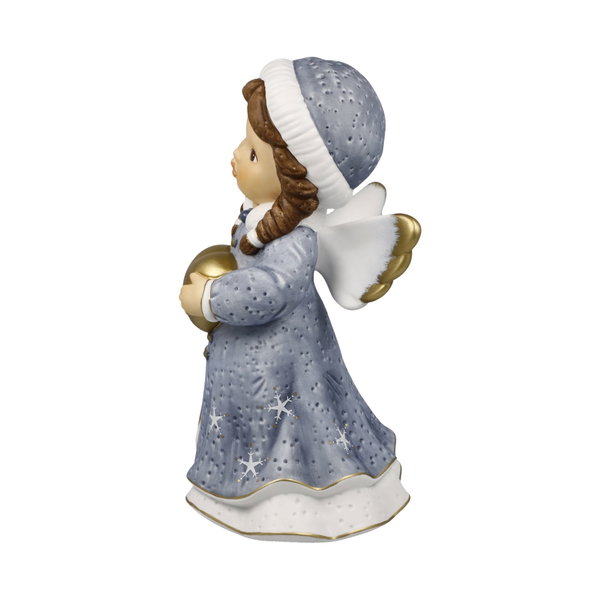 Porcelænsfigur 'Winter Love' af Julia E. Limpke 12,5x25x14cm