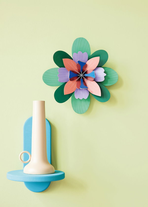 Wanddeko Papier 'Layecrimson-Blume'