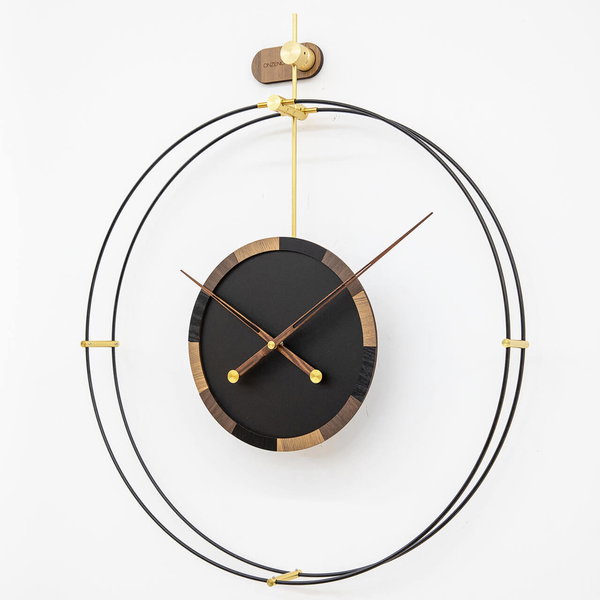 Minimalistische Wanduhr
