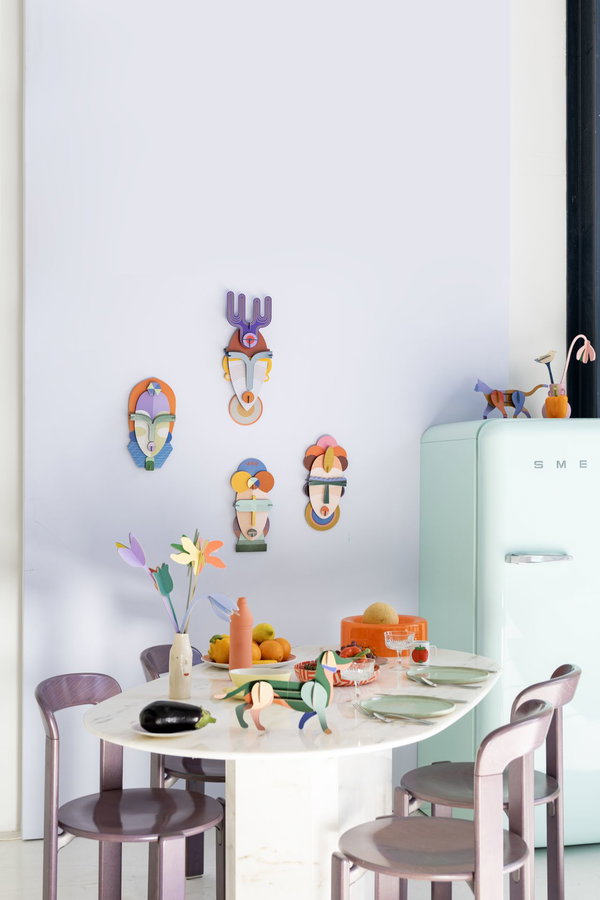 Papierskulptur 'Leuchtender Hund'