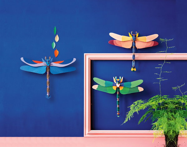 Wanddeko Papier 'Rosenlibelle'