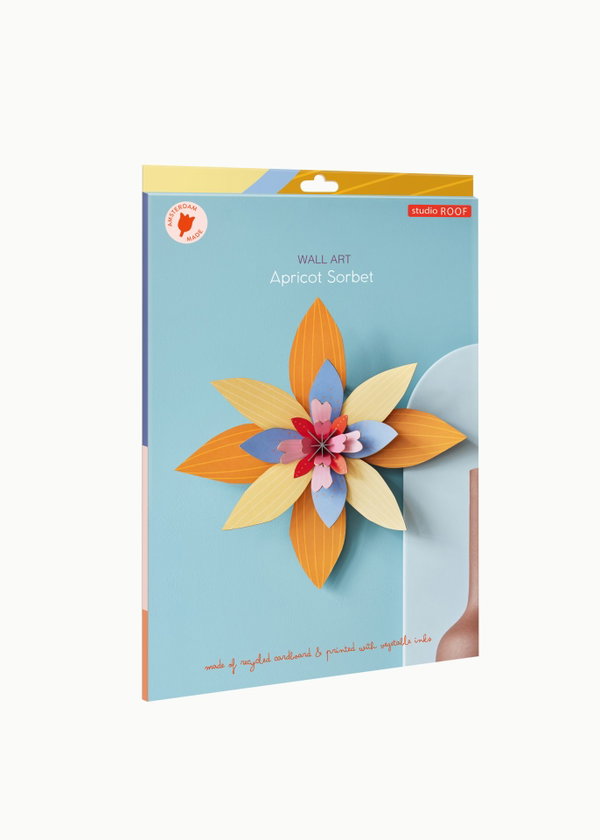 Wall deco 3d of cardboard 'Layered Paper Bloom'