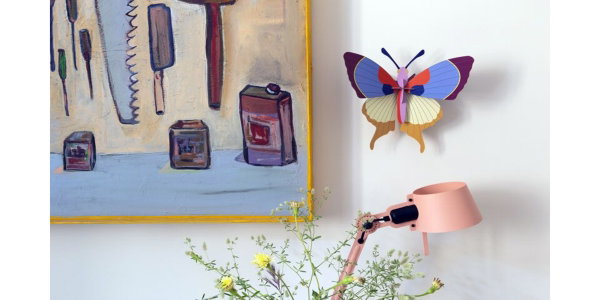 Karton skulptura za zid 'Vivid Wings Decor'