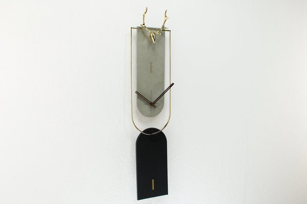 Minimalistische Wanduhr