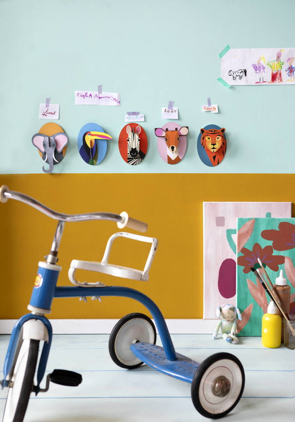 Wanddeko Papier 'Leuchtender Tukan'