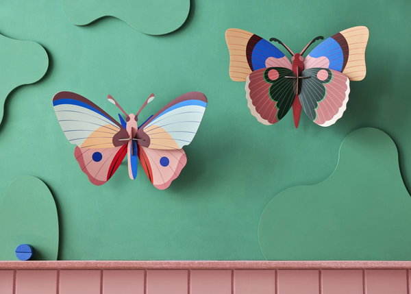 Wanddeko Papier 'Gedämpfte Flügel'