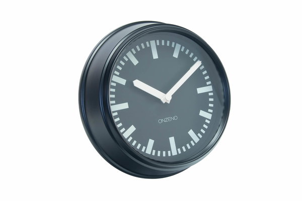 Minimalistische Wanduhr