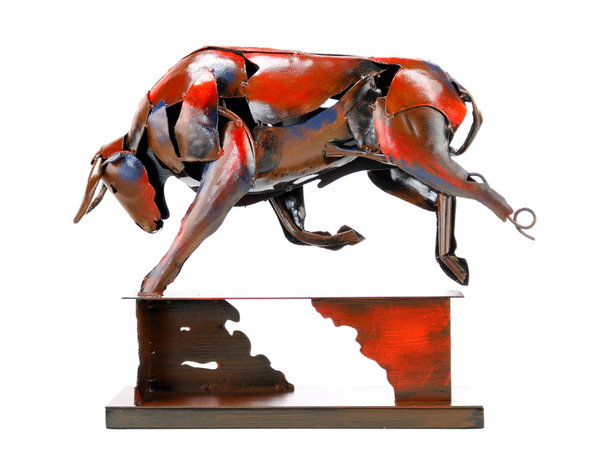 Sculpture en métal 'Power of the Bull' 39x48x12cm