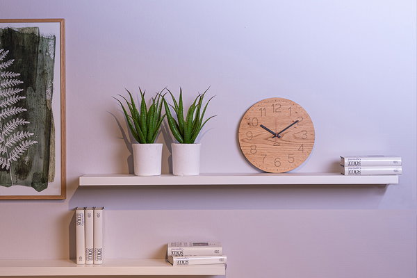 Design Wanduhr 'Duhrchblick Eiche rund'