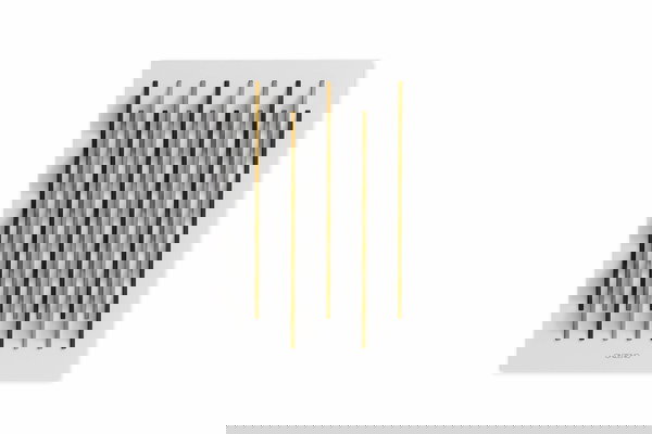 Obra de arte tradicional tallada en madera