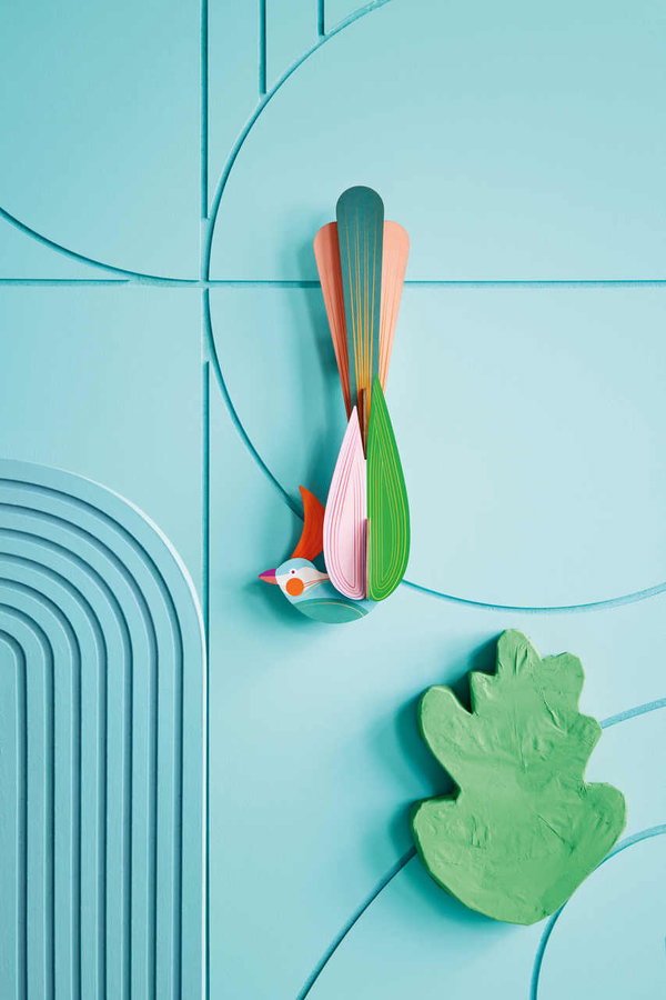Wanddeko Papier 'Regenbogenschwanz-Vogel'