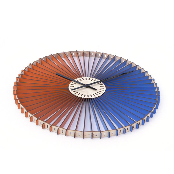 Wanduhr 'Kinetic'