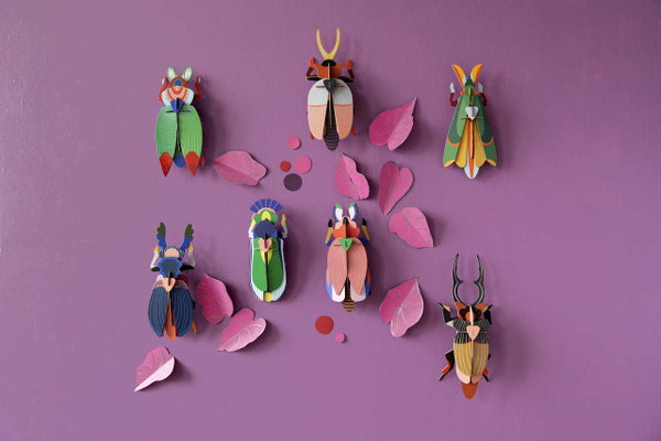 Karton skulptura za zid 'Lady Beetle Decor'