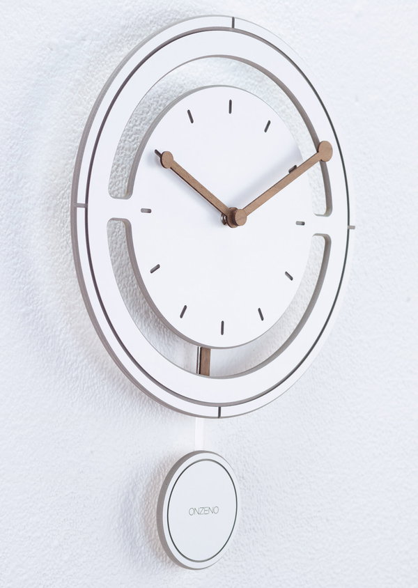 Minimalistische Wanduhr
