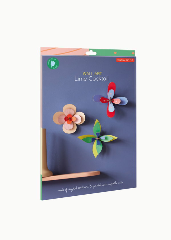 Wanddeko Papier 'Verspielte Blumenbastelei'