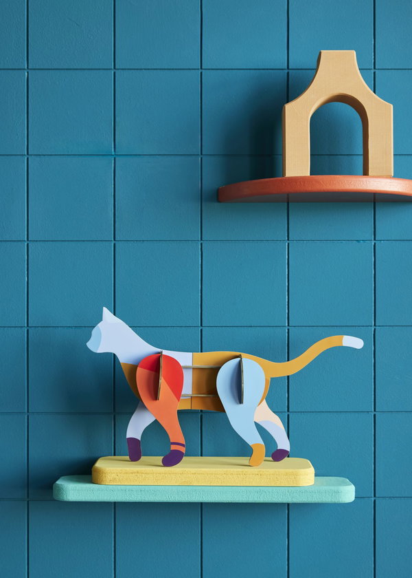 Papierskulptur 'Leuchtende Katze'
