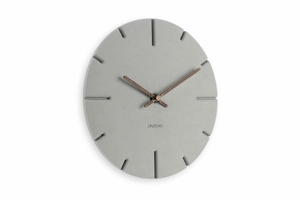 Minimalistische Wanduhr