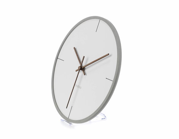 Design Wanduhr 'THE MATURE.'