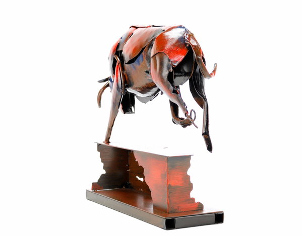 Sculpture en métal 'Power of the Bull' 39x48x12cm