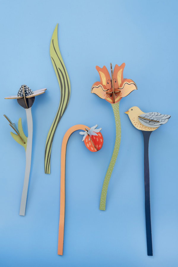 Papierskulptur 'Vogelstrauß'