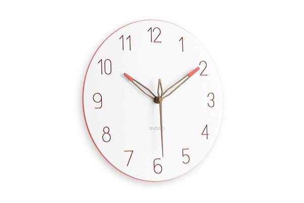 Minimalistische Wanduhr