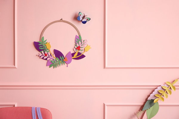 Wanddeko Papier 'Blumiger Schmetterling'