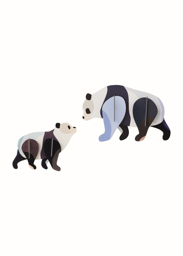 Sculptură de perete din carton 'Panda Family'