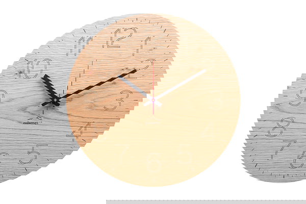 Chamativo aos olhos feito de madeira verdadeira