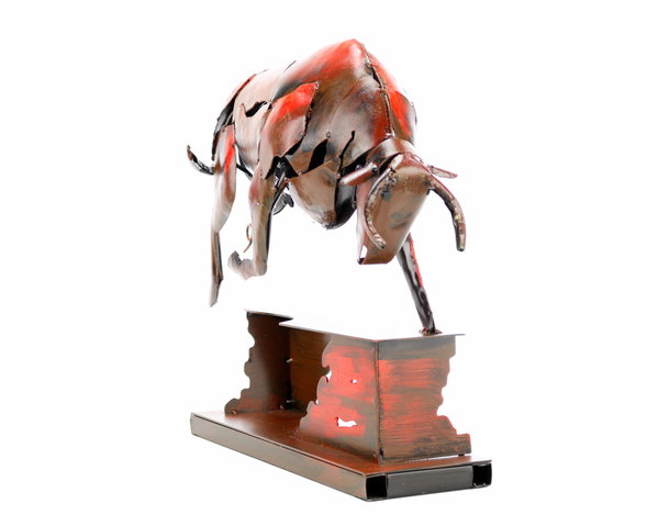Sculpture en métal 'Power of the Bull' 39x48x12cm