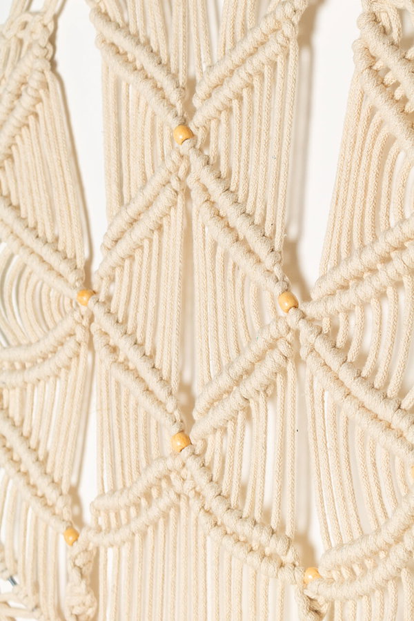 Elegant mix of material in detail